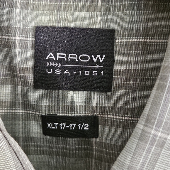 Arrow Office Wrinkle Free XLT Short-sleeve Plaid Shirt - Picture 3 of 5